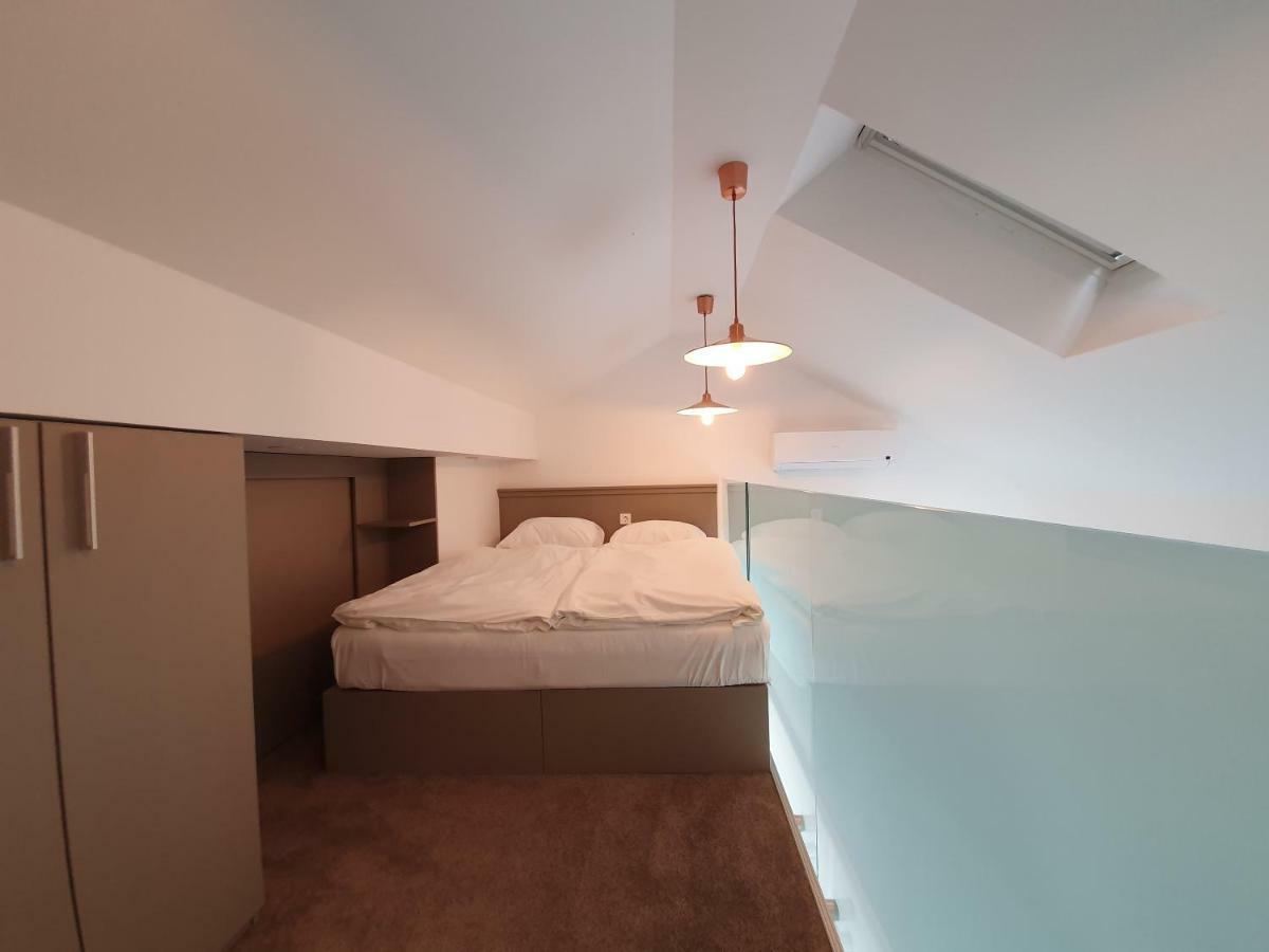 Deluxe Villa No.10 - Rooms&Apartments Mandre Esterno foto
