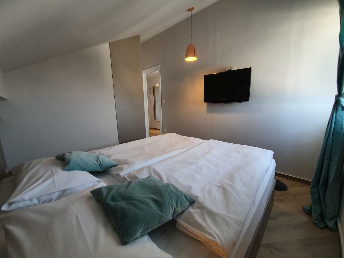 Deluxe Villa No.10 - Rooms&Apartments Mandre Esterno foto
